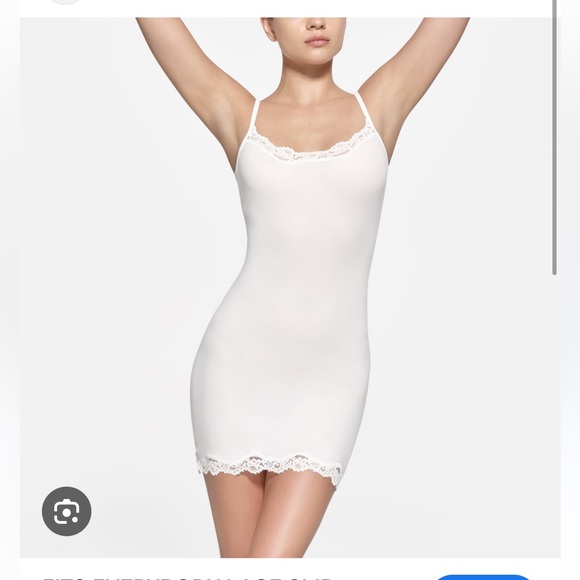 SKIMS everybody lace slip dress - Picture 1 of 3